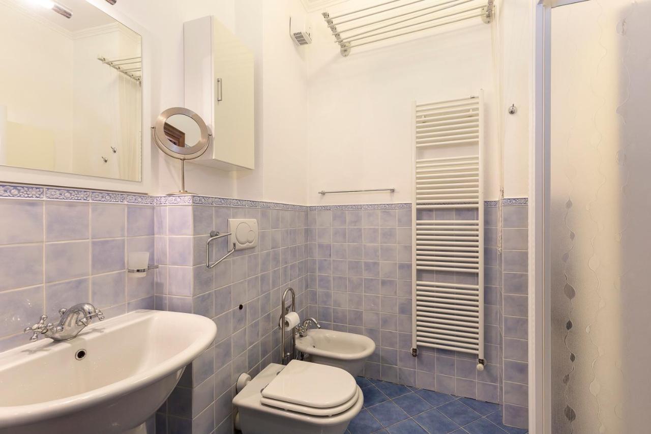 Dolfin - Nel Centro Di Stresa - By Impero House Apartment Exterior photo